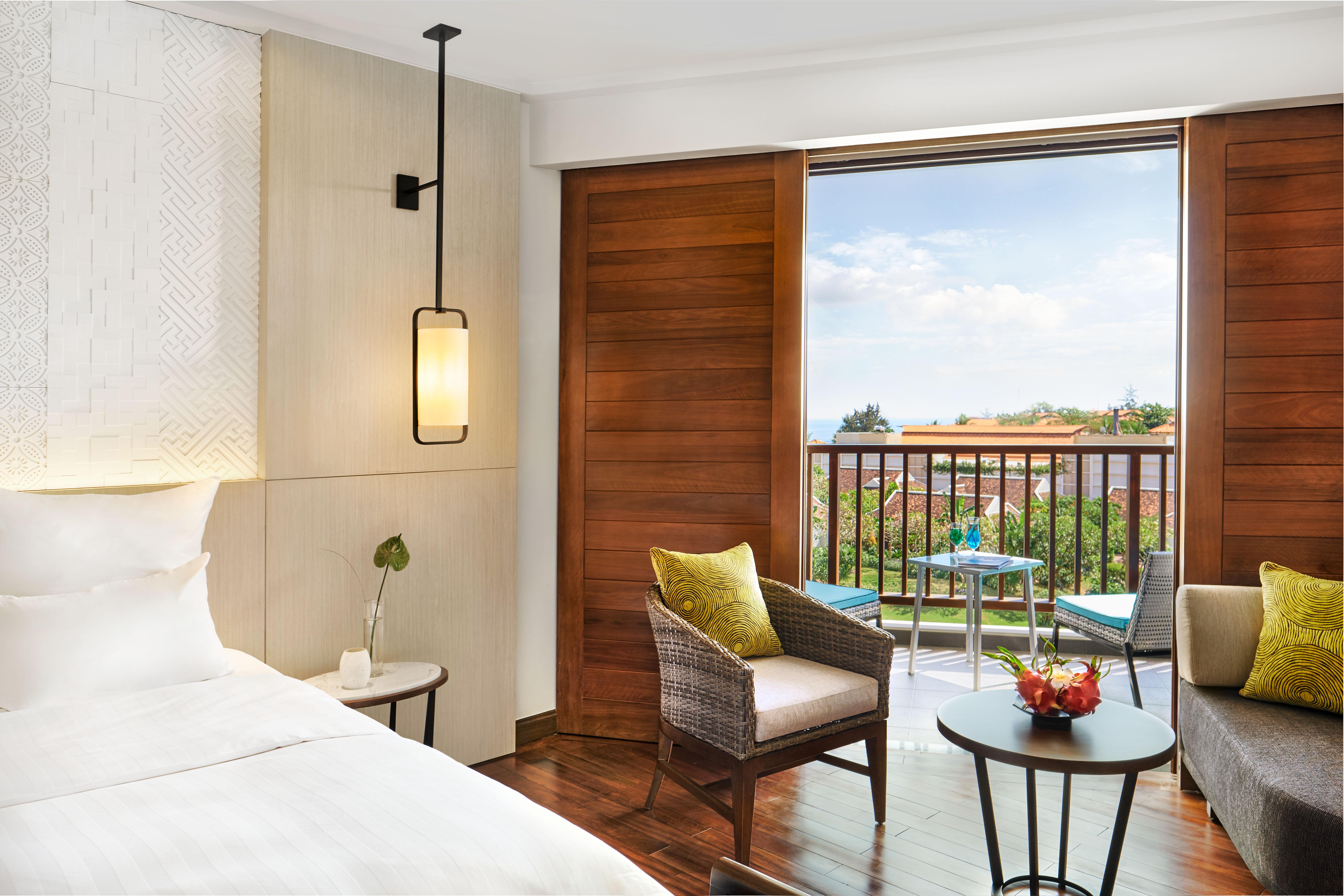 Pullman Danang Beach Resort Exterior photo